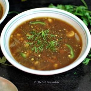 restaurant-style-hot-and-sour-vegetable-soup