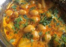 Vegan Pumpkin and Chickpea Curry