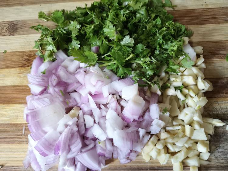 finely chopped onions, garlic and coriander leaves for garlic mushroom