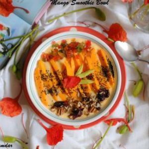 mango-and-oats-smoothie-bowl