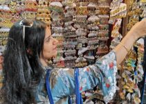 Colaba Causeway Shopping Tips and Tricks