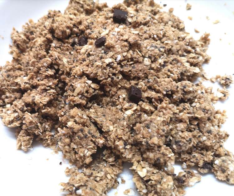 Mixing Oats, peanut butter and chocolate chips for Peanut Butter Energy Balls