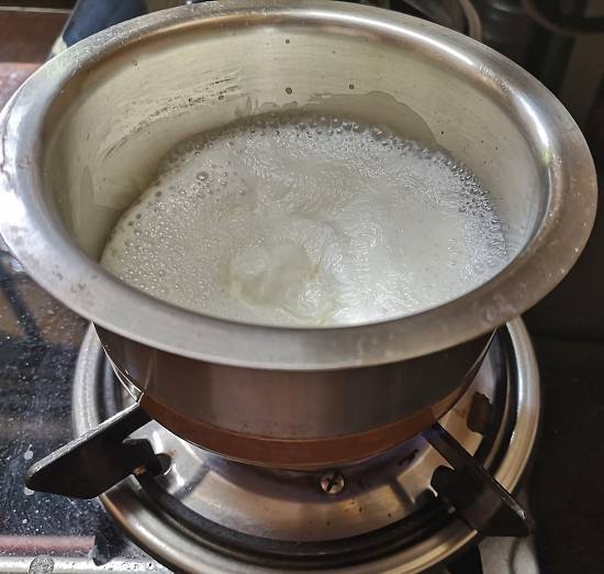 Boiling milk for filter kaapi recipe / Traditional South Indian Filter Coffee Recipe / filter coffee recipe | filter kaapi recipe | south indian filter coffee