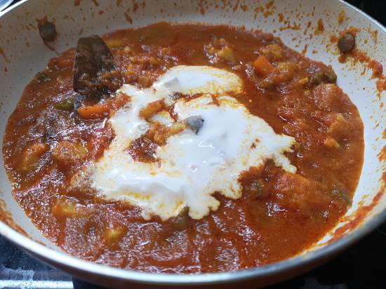 Adding fresh cream to Mix Veg Recipe, mix vegetable curry recipe