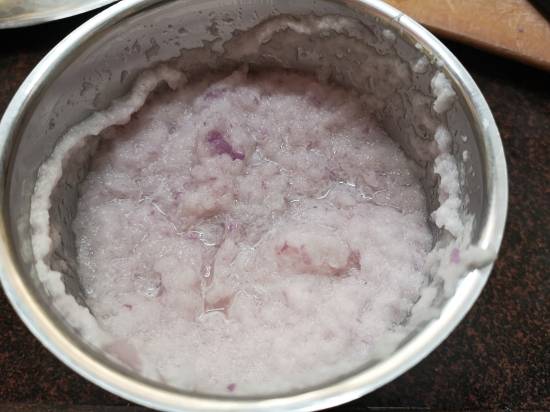 onion puree in a blender for mix veg korma
