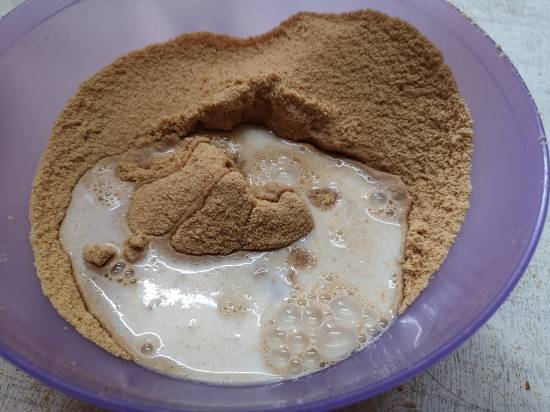 adding cold milk to parle G cake mixture, How to make Parle G cake