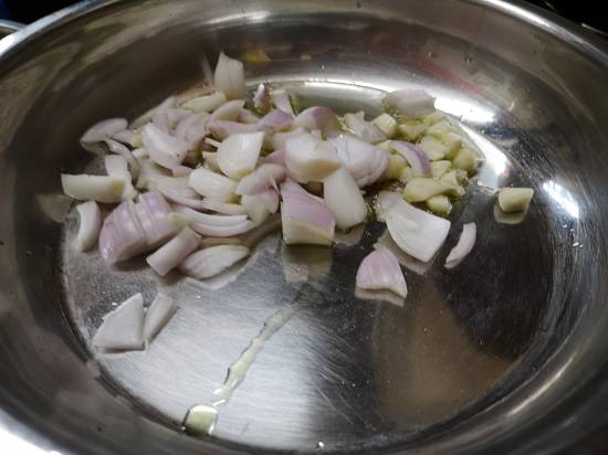 sauteing onion and garlic , how to make Purple Cabbage Soup