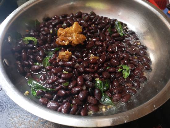 adding water in rajma sundal recipe | Navratri Recipes