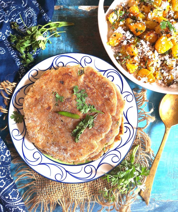 close up view of rajgira paratha recipe | navratri recipes