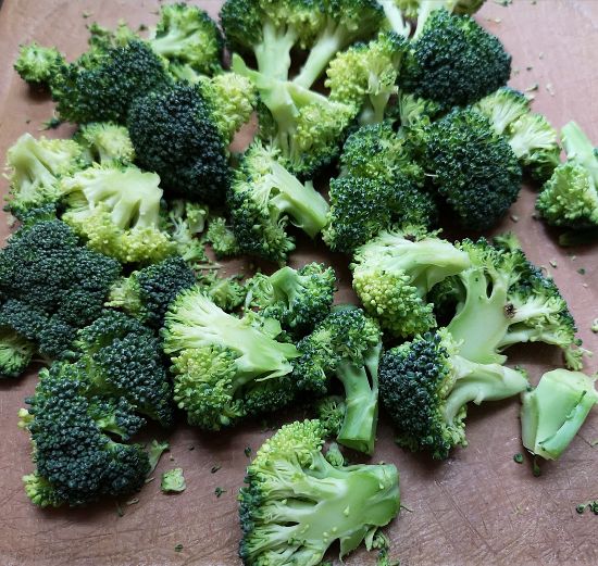 chopped broccoli 
