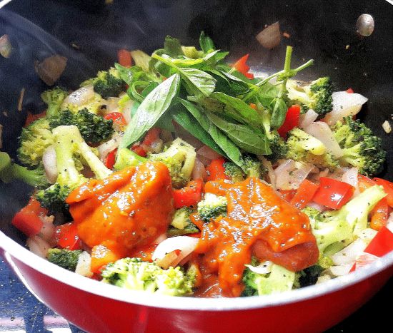 recipe of broccoli and red bell pepper galette recipe 