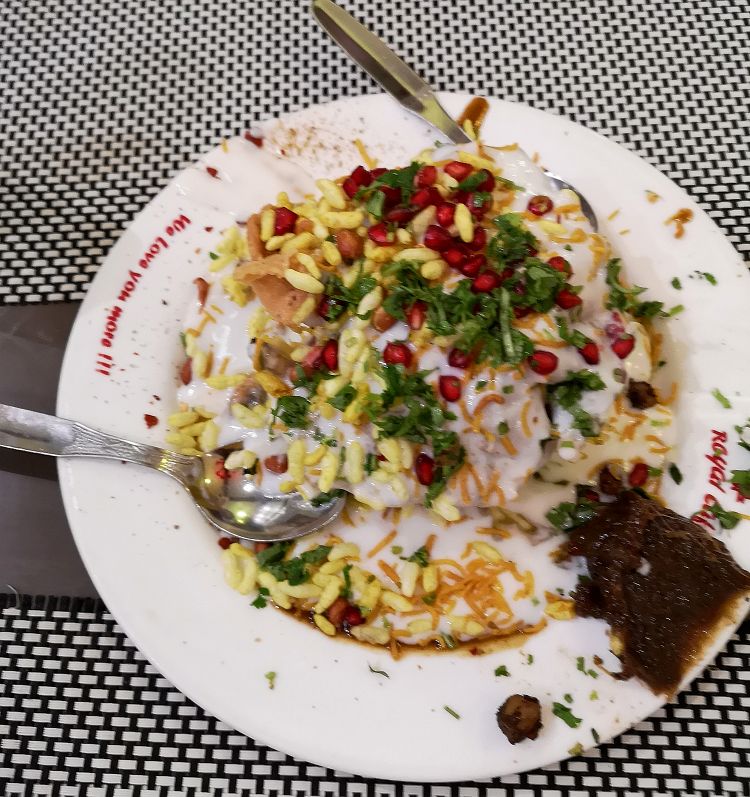 Royal Cafe in Lucknow, Foodies guide to Lucknow, Basket Chaat at Royal Cage, Hazratganj