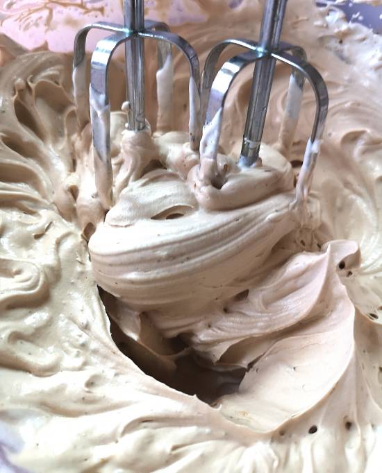 whipped cream, nutella and coffee powder for nutella mousse