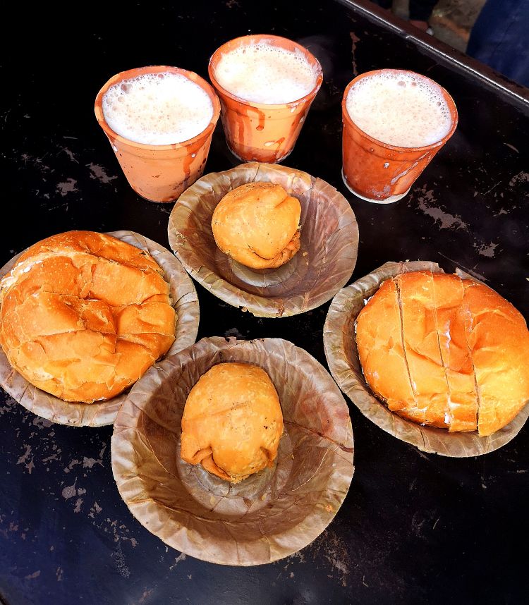 Foodies guide in Lucknow, Where to eat in Lucknow, Sharma Ji Ki Chai in Lucknow