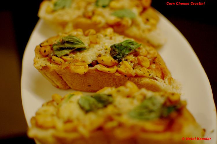 Corn and Spinach Crostini